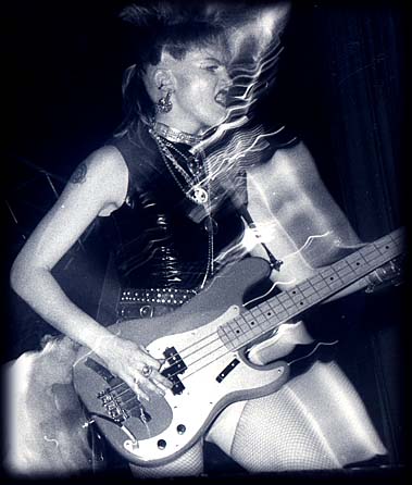 cramps02.jpg (37981 Byte)